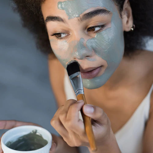 MATIFIER VOTRE PEAU POUR LUTTER CONTRE LA PEAU GRASSE